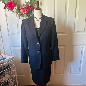 Amanda Smith | Navy Blue Women's Blazer and skirt suit set | size: 8 Petite